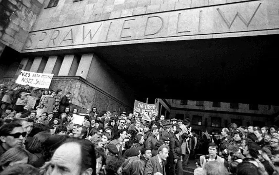 Kiedy było powstanie solidarności? Kluczowe wydarzenia, które musisz znać