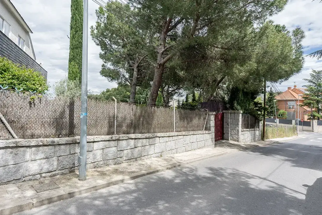 Terrenos urbanizables baratos en Madrid: opciones asequibles y seguras
