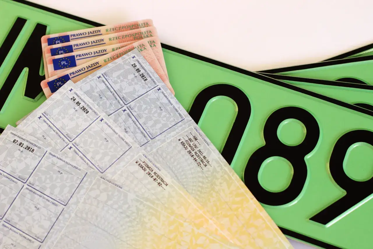 Wyrejestrowanie motoroweru: Uniknij kary 250 zł! Poradnik