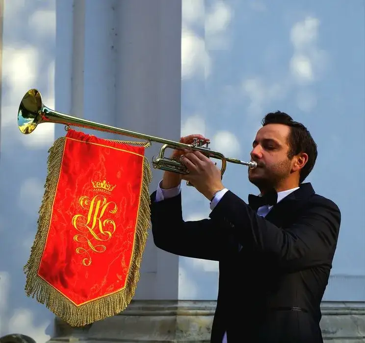 Ile kosztuje trąbka na pogrzebie? Ceny, które mogą zaskoczyć