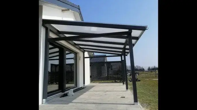 Zadaszenie tarasu z poliwęglanu: Poradnik DIY krok po kroku