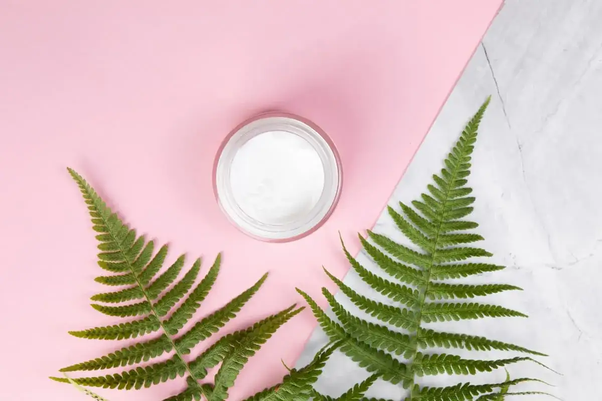 Jaki balsam po 60, aby skutecznie odmłodzić skórę i poprawić elastyczność?