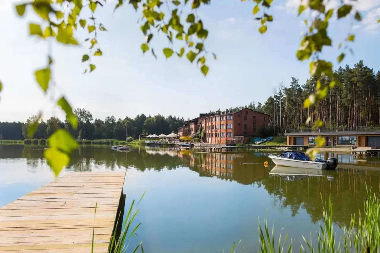 Wczasy nad jeziorem z wyżywieniem w Lubuskiem – idealny wypoczynek