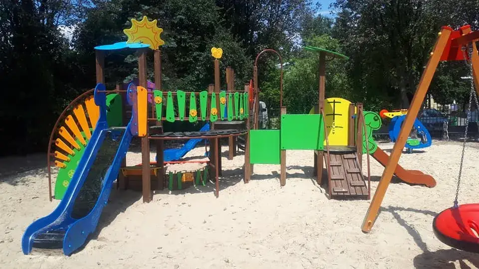 Jak napisać podanie o plac zabaw? Kompletny poradnik krok po kroku