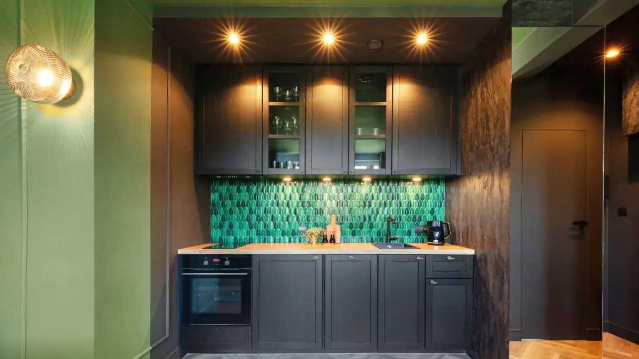 Jaką barwę LED wybrać do kuchni, by uniknąć złego oświetlenia?