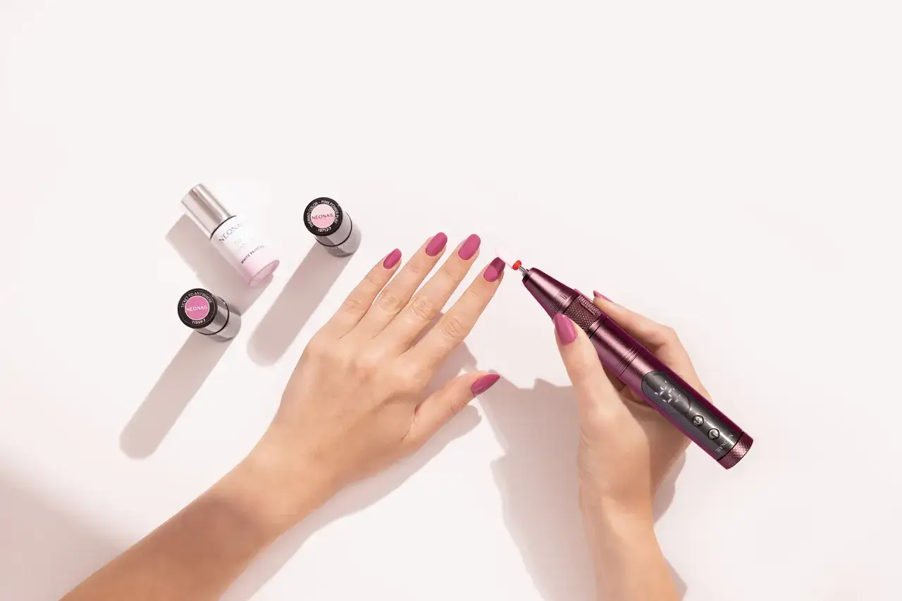 Jak używać urządzenia do manicure i pedicure, aby uniknąć błędów