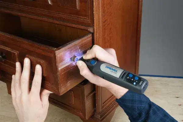 Jak naprawić szufladę: sprawdzone sposoby na uciążliwe problemy