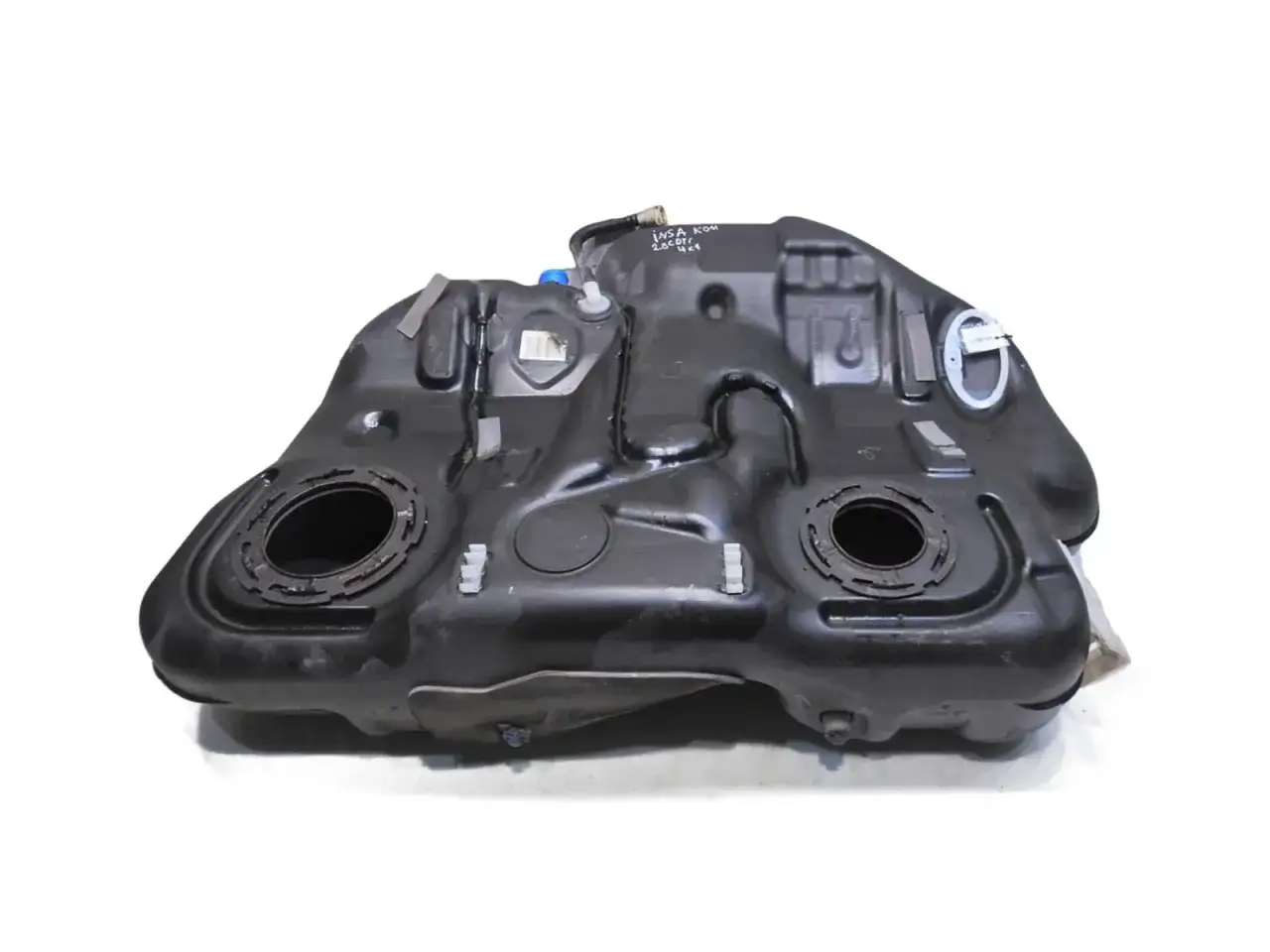 Opel Insignia pojemność baku paliwa - co musisz wiedzieć przed podróżą