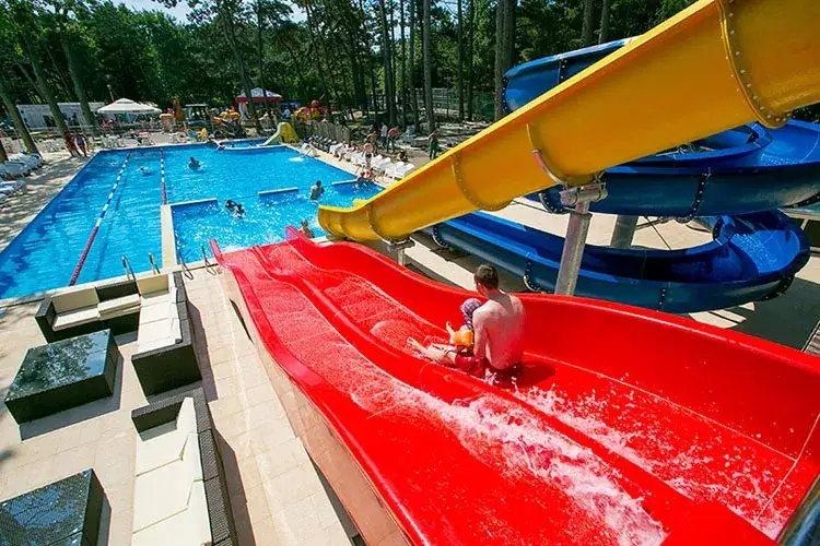 Wakacje z dzieckiem nad morzem? Ranking najlepszych miejsc dla rodzin