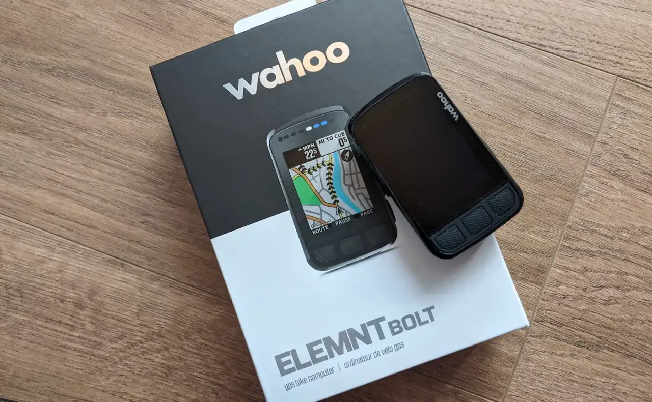 Nowy Wahoo ELEMNT BOLT v2, komputer rowerowy GPS, gotowy na przygodę.