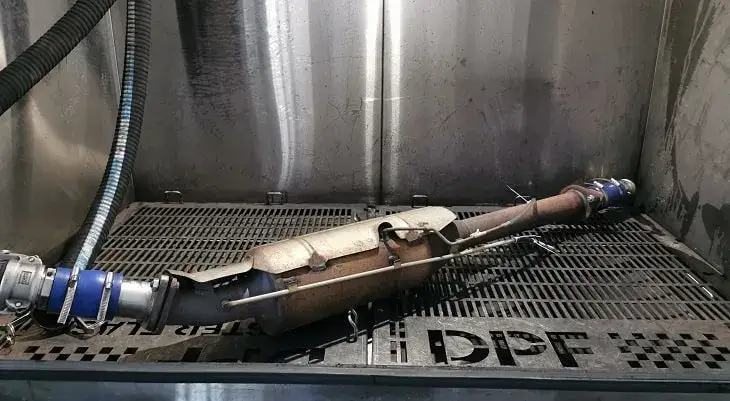 Objawy zapchanego DPF w Ford S-Max – uniknij kosztownych napraw