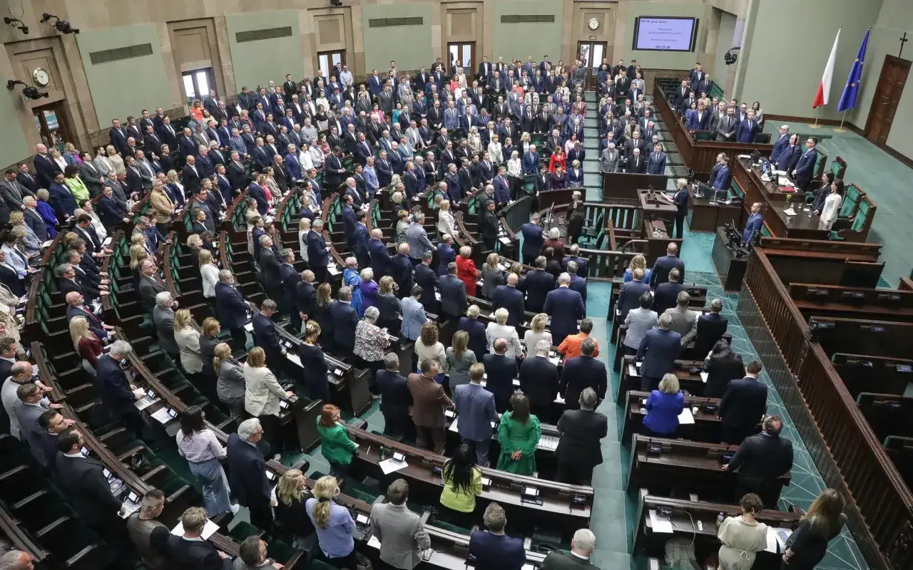 Nad czym pracuje sejm? Kluczowe projekty i ich wpływ na Polskę