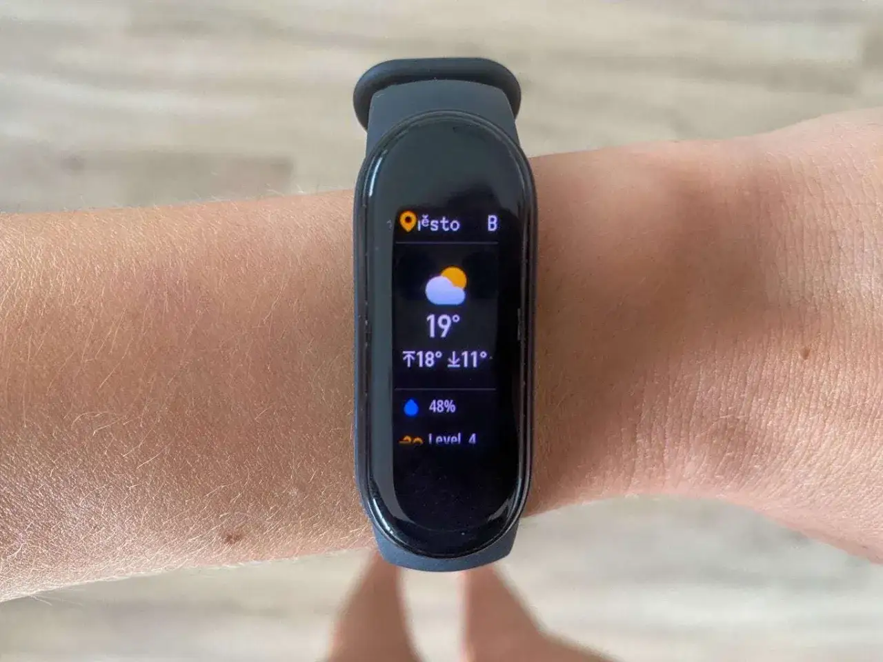 Jaką aplikację wybrać do smartband Xiaomi Mi Band 6, aby maksymalnie wykorzystać jego możliwości?