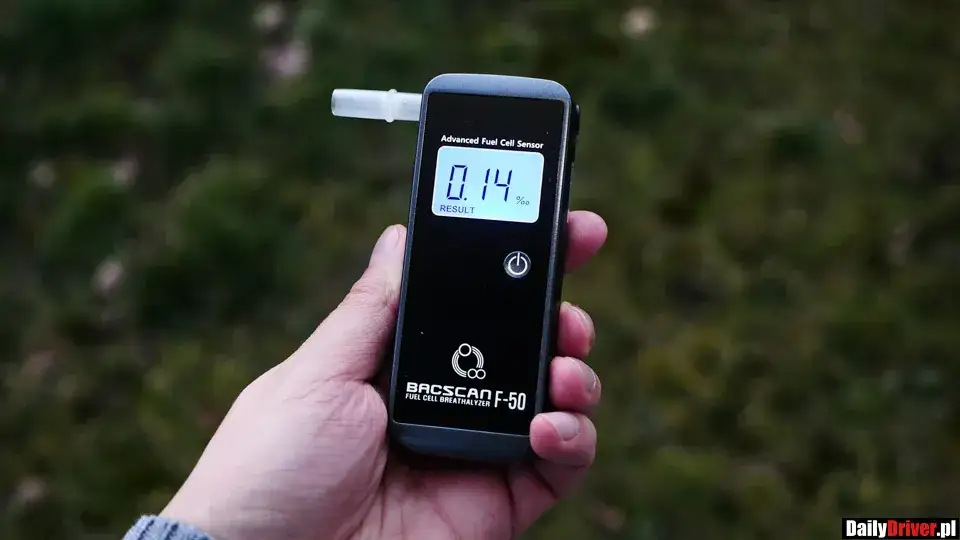 Ile się trzeźwieje po 1 piwie? Kiedy możesz bezpiecznie prowadzić?