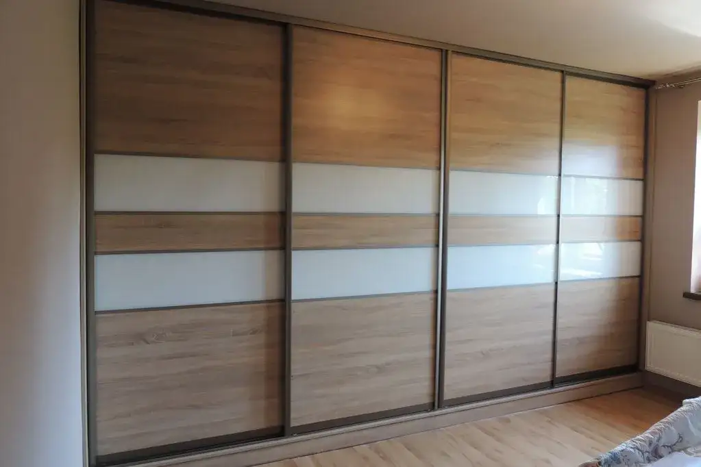 Ile kosztuje zabudowa wnęki? Ceny, typy i czynniki wpływające