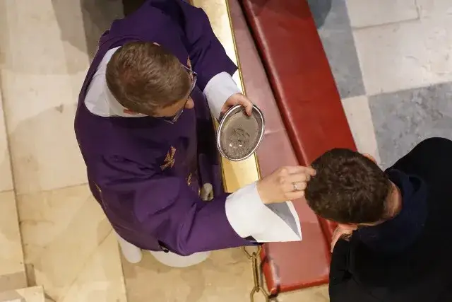 Czy w adwencie można tańczyć? Oto co mówią tradycje i duchowni