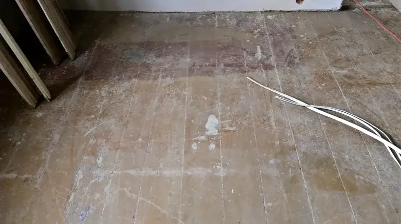 Co położyć na starą podłogę drewnianą, aby uniknąć kosztownych błędów