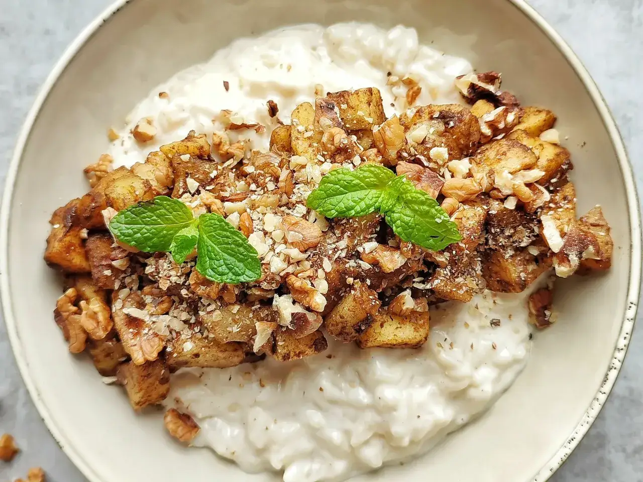 Czy ryż z jabłkami jest dietetyczny? Odkryj zdrowe przepisy i porady