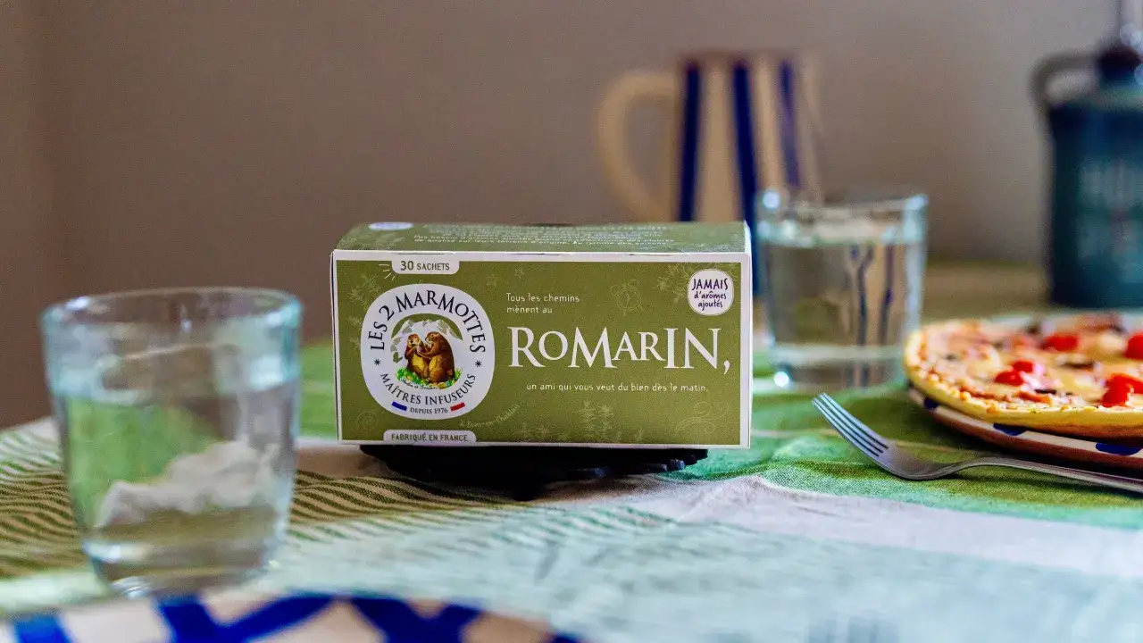 Huile pimentée maison pour pizza : la recette qui change tout !