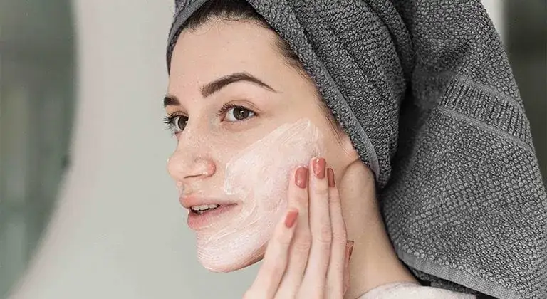 Krem podkład: jak dobrać idealny do swojej cery - praktyczne porady