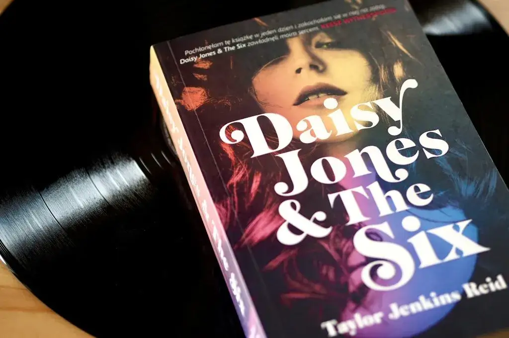 Daisy Jones and the Six - co myślę o tym serialu? Moja recenzja