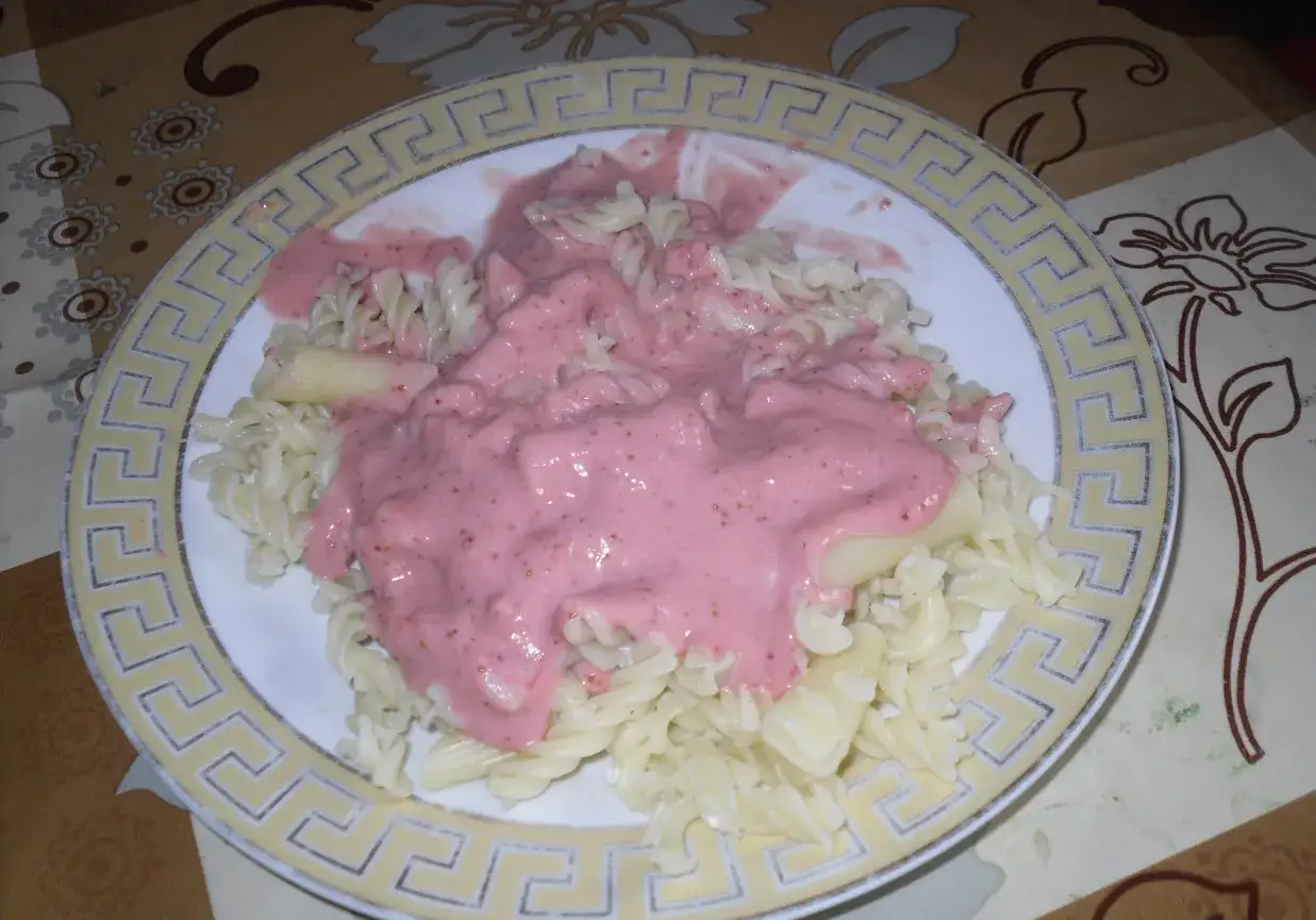 Makaron z serem na słodko: przepis na idealny smak dzieciństwa (15 min)