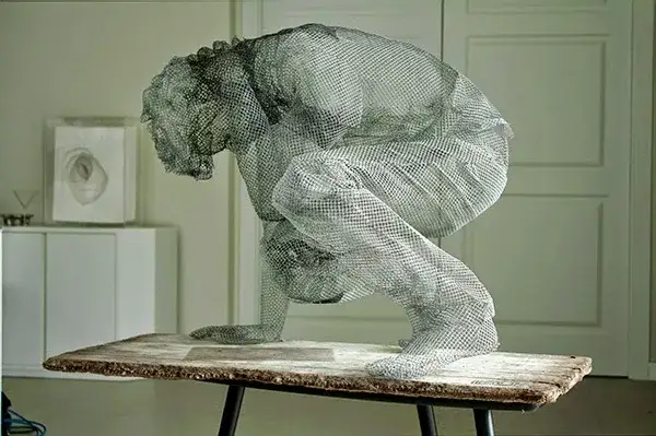 Rzeźby z drutu miedzianego: Jak tworzyć wyjątkowe projekty artystyczne