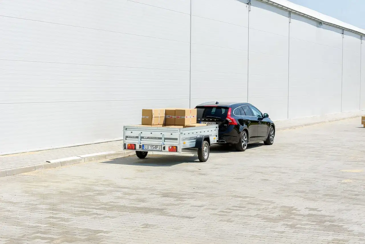 Przyczepa SAM: Zbuduj, zarejestruj, oszczędź! Poradnik krok po kroku