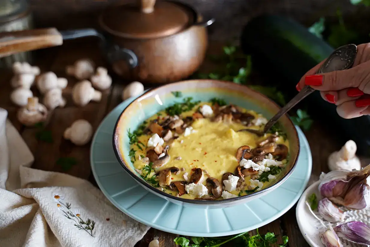 Zupa krem z cukinii: przepis, wariacje i jak uniknąć mdłości