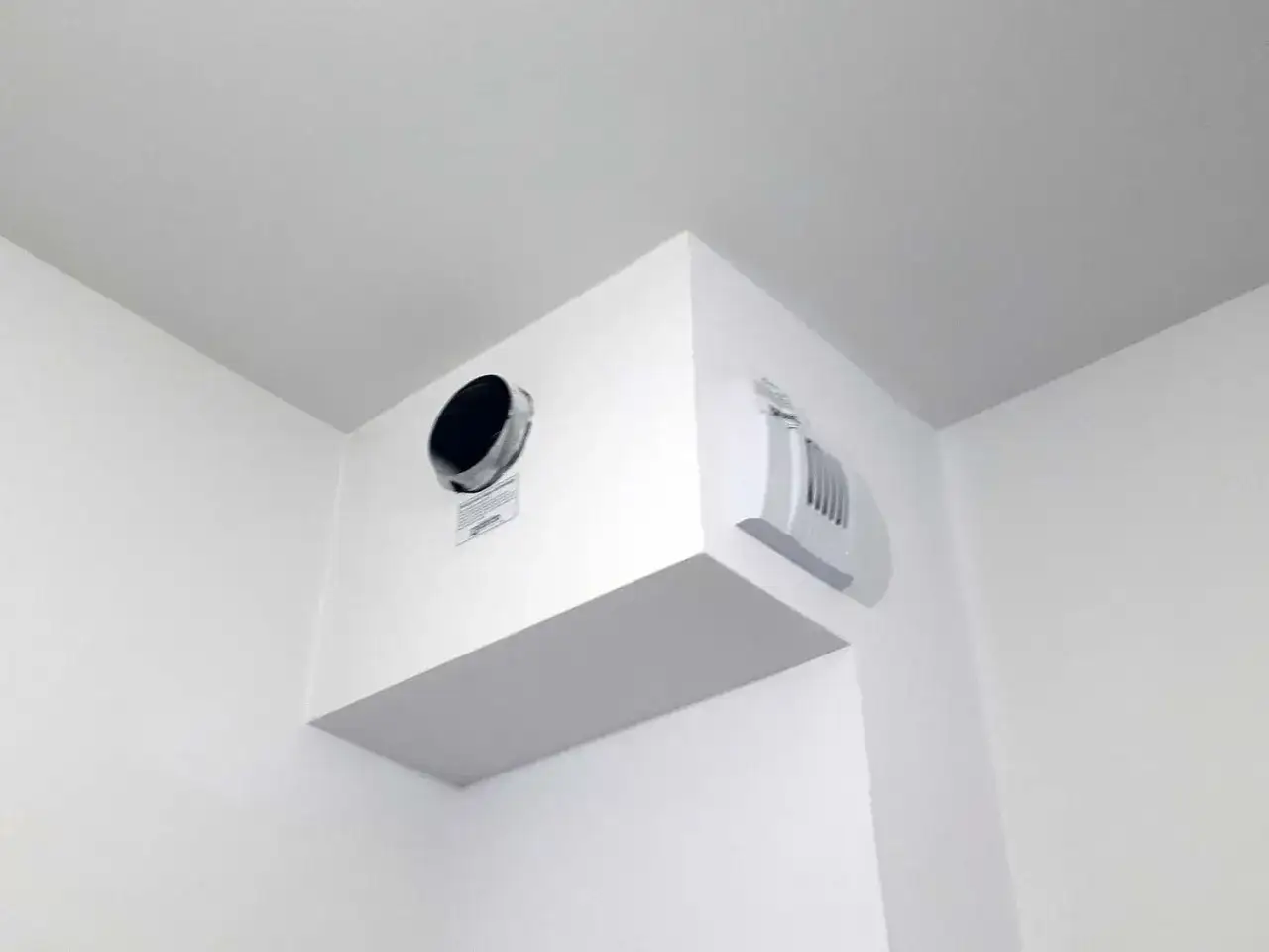 Czy można podłączyć okap do kratki wentylacyjnej w bloku bez ryzyka?