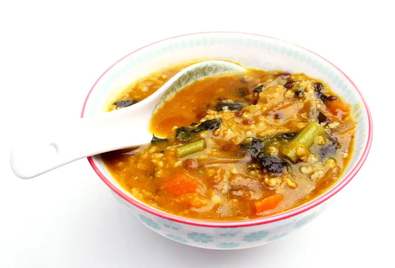 Minestra cavolo nero: la ricetta perfetta per gusto, salute e benessere.