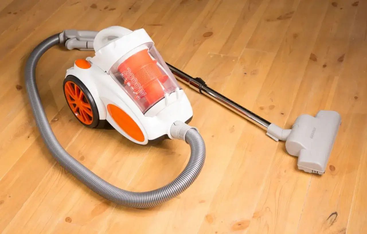 Mały odkurzacz: jaki wybrać? Ranking i porady eksperta (2026)