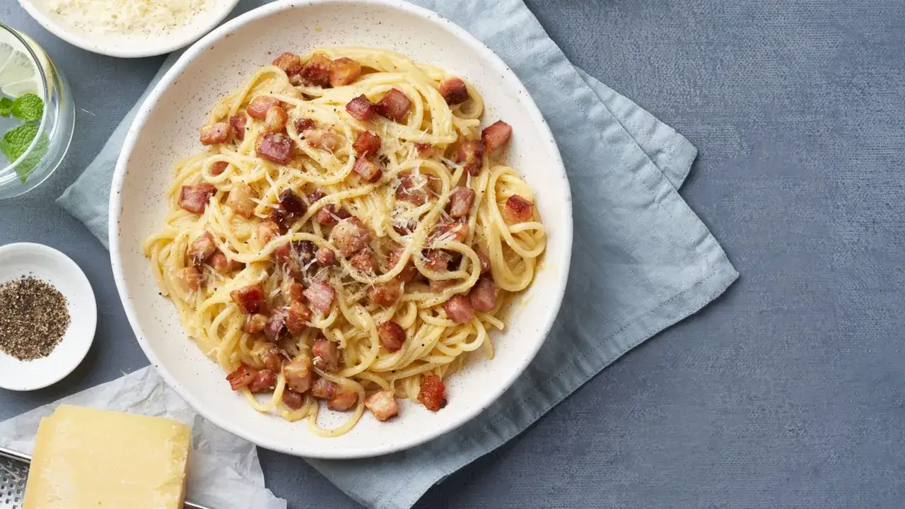 Pasta con pancetta: la ricetta perfetta e le varianti golose
