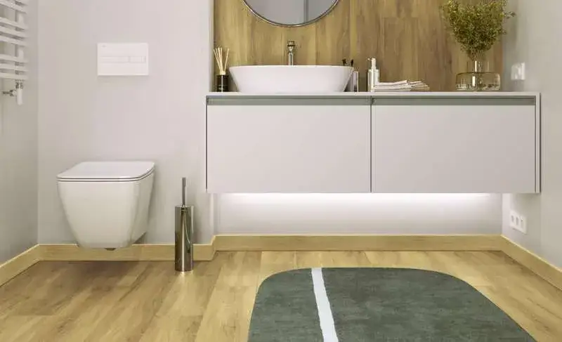 Jakie listwy przypodłogowe do łazienki wybrać, aby uniknąć zniszczeń?