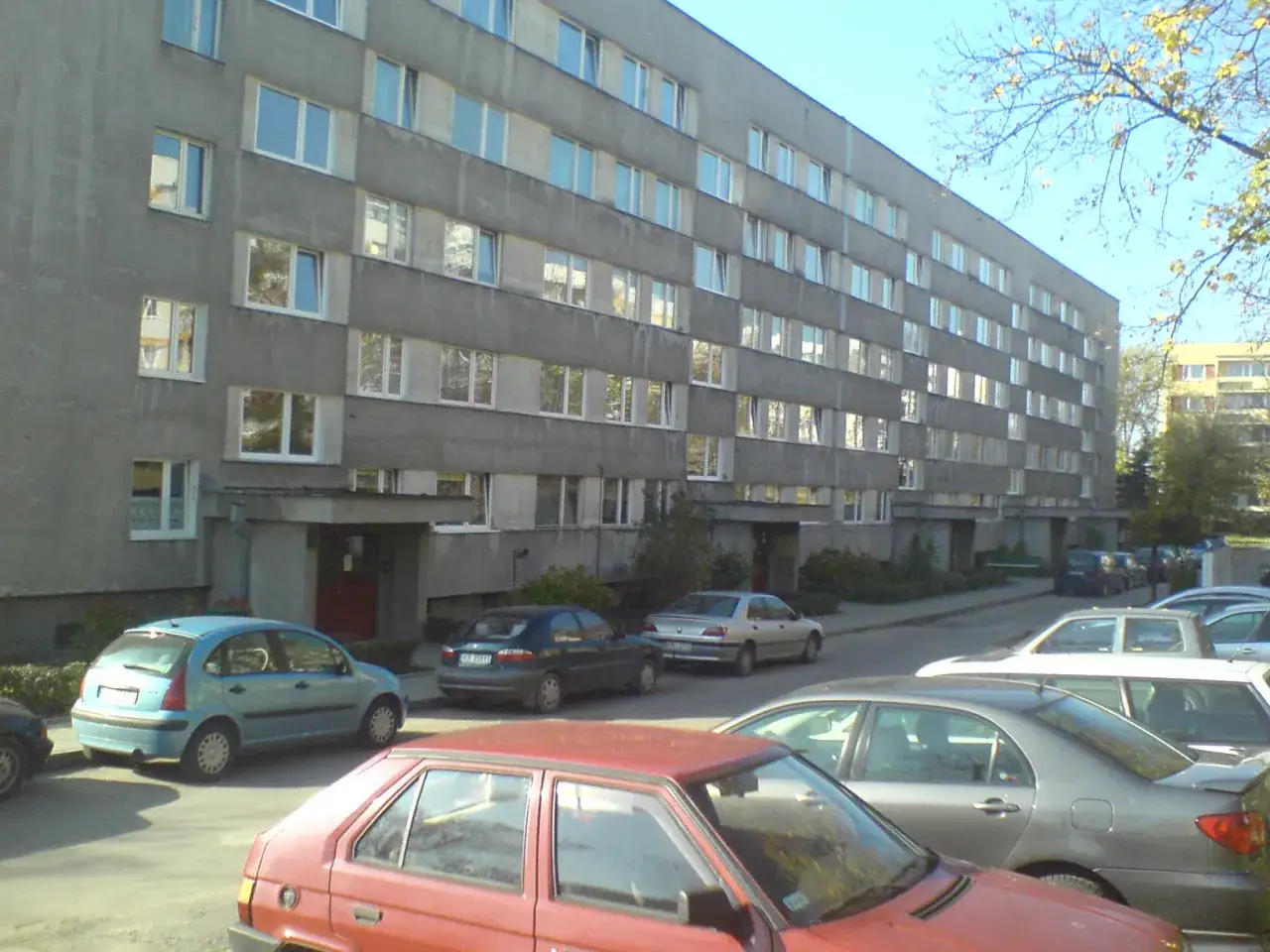 Jak dojechać do osiedla złotego wieku w Krakowie – proste trasy i wskazówki