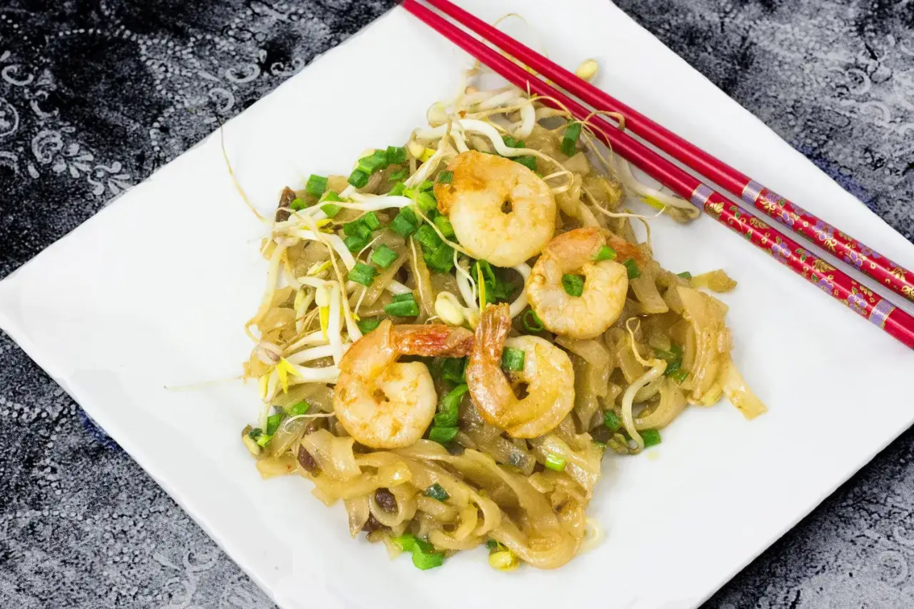 Pad Thai: Jak smakuje? Słodki, kwaśny, słony czy ostry?