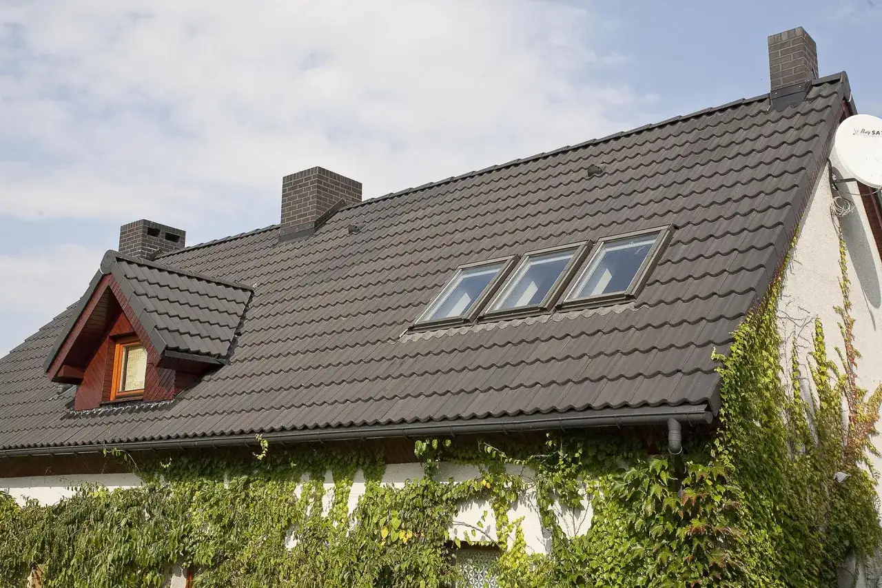 Dachówka betonowa Braas czy Creaton – co wybrać dla swojego domu?