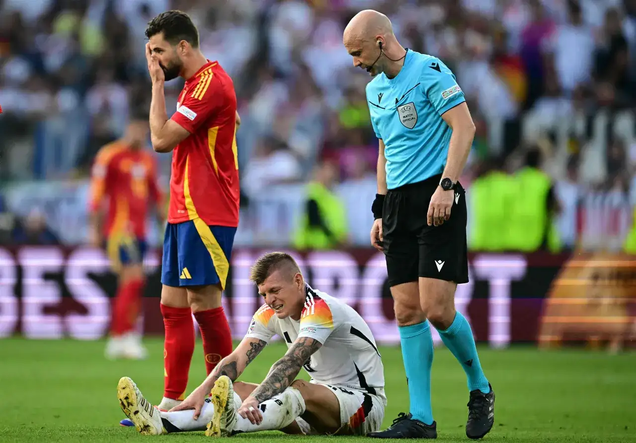 Anthony Taylor: Kontrowersyjny sędzia czy geniusz?