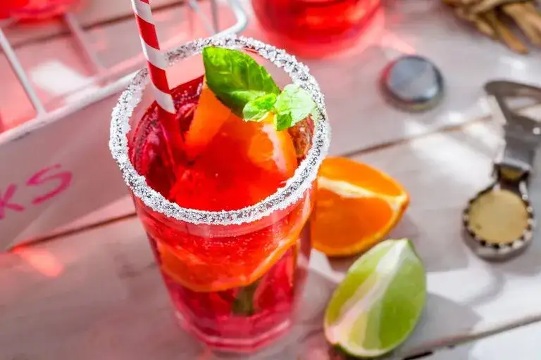 Zapiekanka i oranżada: jak odtworzyć kultowy smak dzieciństwa?