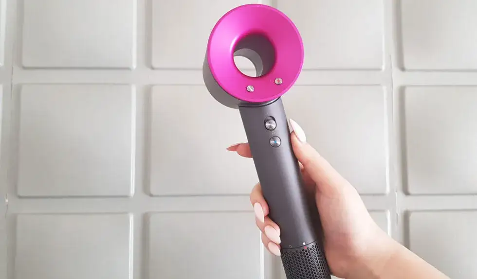 Dyson Supersonic: Czy warto? Analiza, wady, zalety i opinie