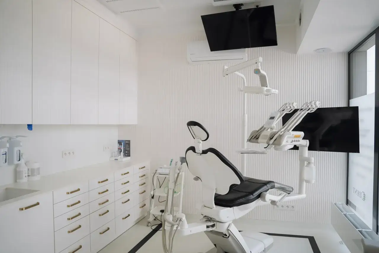 Co widzi dentysta? Przegląd jamy ustnej to lustro zdrowia!