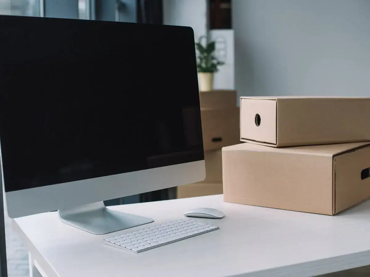 Jak przewieźć komputer stacjonarny samolotem bez ryzyka uszkodzeń