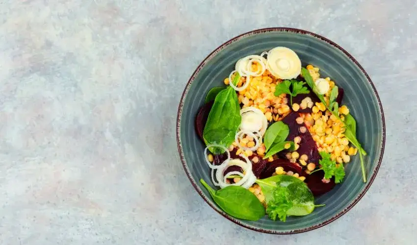 Gdzie zjeść w Rewalu? Odkryj najlepsze miejsca na smaczne dania