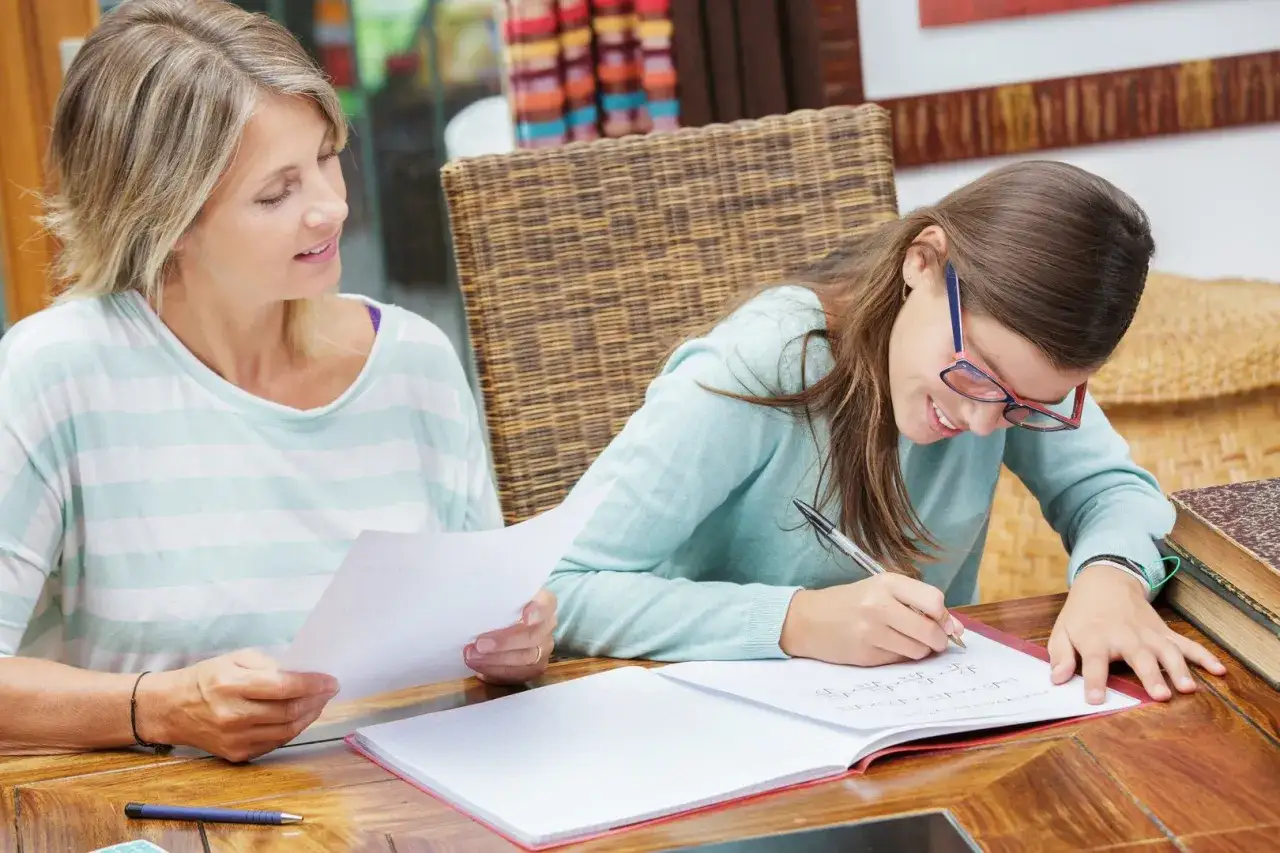 Nauczanie indywidualne: godziny lekcyjne czy zegarowe? Wyjaśniamy różnice