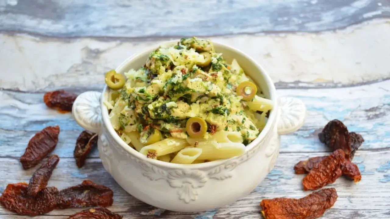 Penne w sosie szpinakowym: Szybko i pysznie! Przepis, triki, warianty