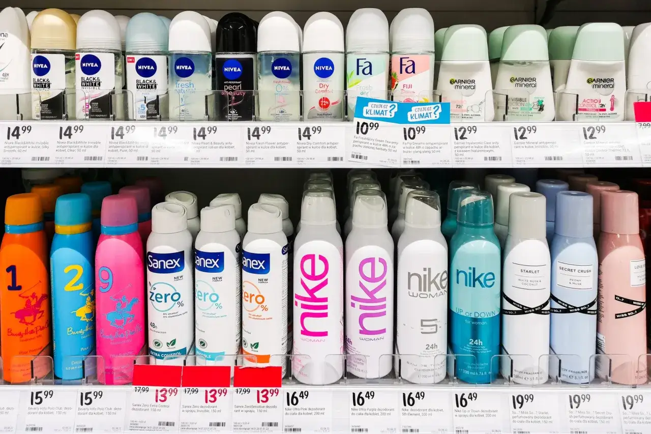 Gdzie wyrzucić dezodorant, aby chronić środowisko i uniknąć kar?