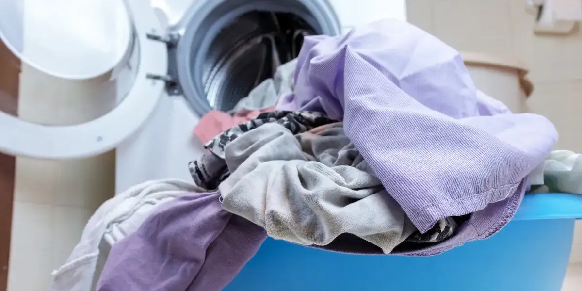 Jak wyprać kurtkę puchową w pralce? Puszysta jak nigdy!