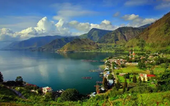 Indonezja kiedy jechać: uniknij deszczu i ciesz się słońcem