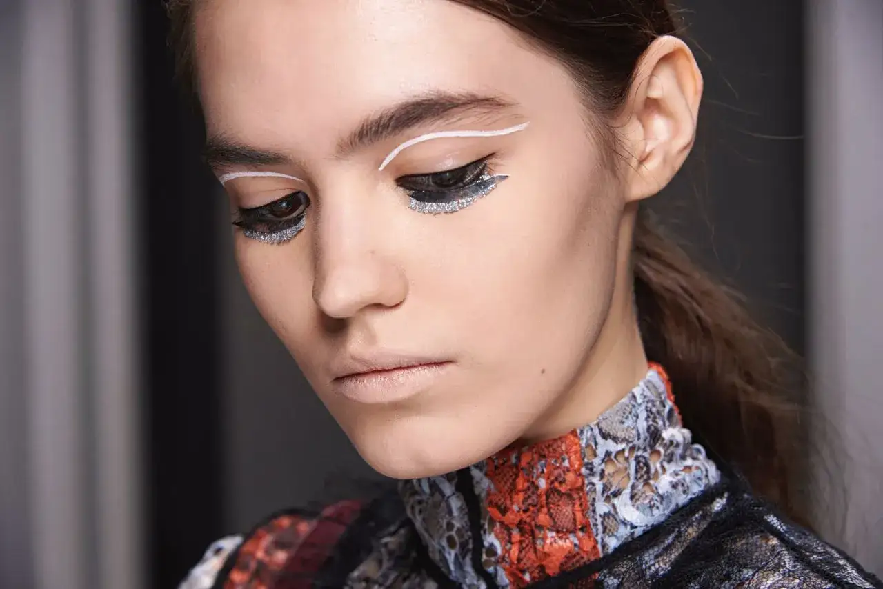 Make-up Looks meistern: Trends, Tipps & Anleitungen für jeden Anlass