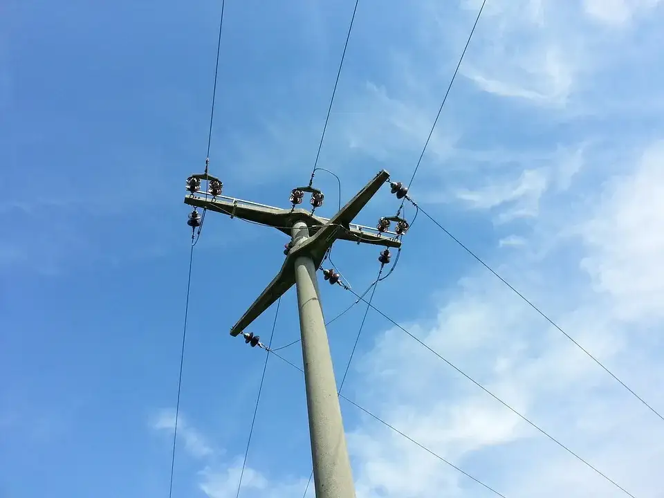 Brak prądu? Dowiedz się, gdzie dzwonić do PGE w nagłej sytuacji